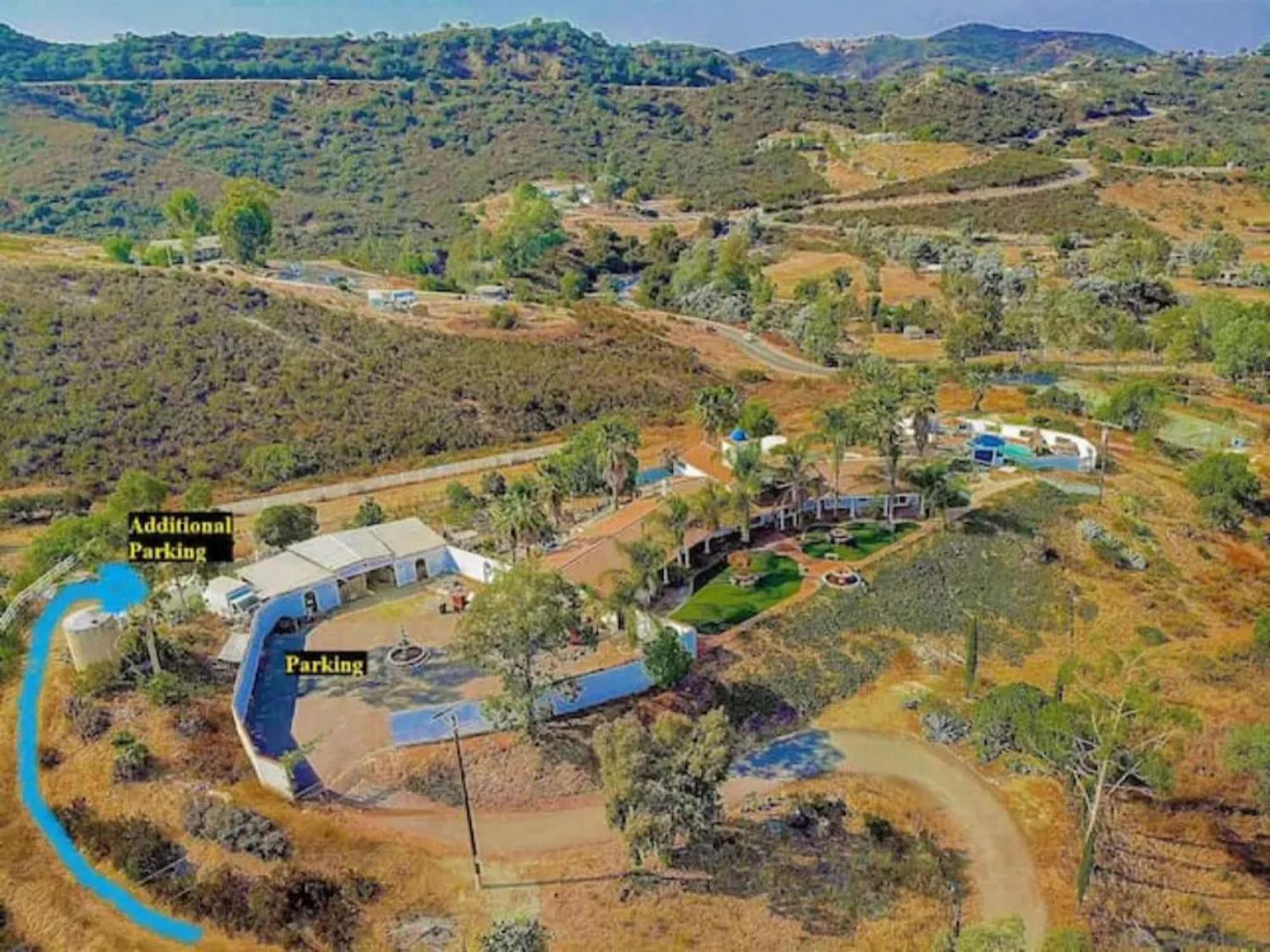 Private Home On 10 Acres - Heated Salt Pool & Jacuzzi, Mountain & City Views, Horseshoes, Basketball, Bbq, Golf Putting, Foosball, Croquet, Bose Stereo, White Cotton Bedding - Hilltop Hacienda, Pool Heat Optional Jamul Exterior photo