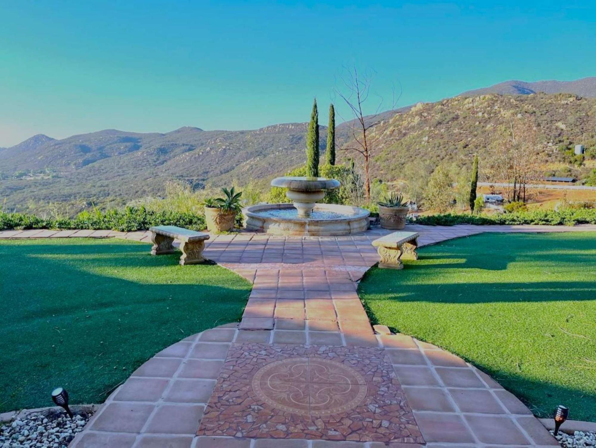 Private Home On 10 Acres - Heated Salt Pool & Jacuzzi, Mountain & City Views, Horseshoes, Basketball, Bbq, Golf Putting, Foosball, Croquet, Bose Stereo, White Cotton Bedding - Hilltop Hacienda, Pool Heat Optional Jamul Exterior photo